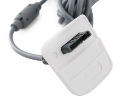 Xbox 360 Play & Charge szett a játékhoz használható USB töltőkábel